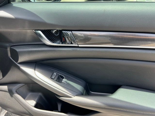 Vehicle image 45 of 58