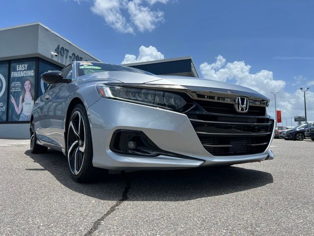 Vehicle image 4 of 58