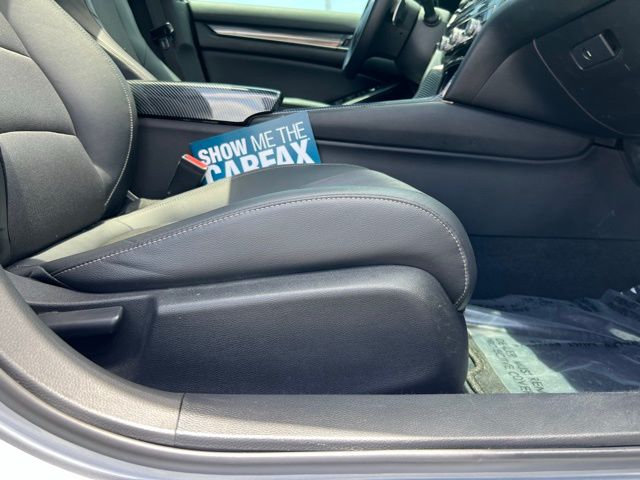 Vehicle image 46 of 58