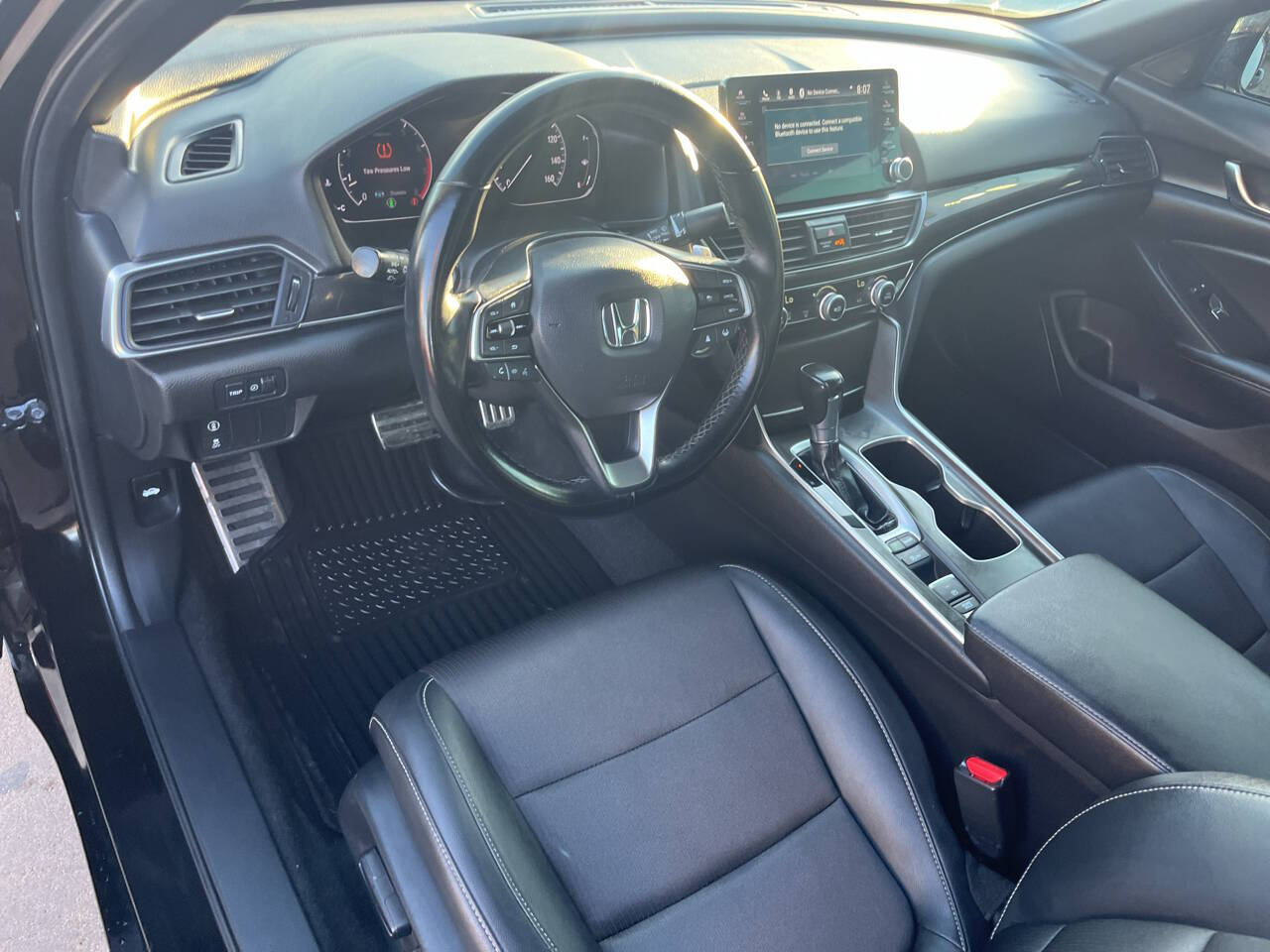 Vehicle image 8 of 20