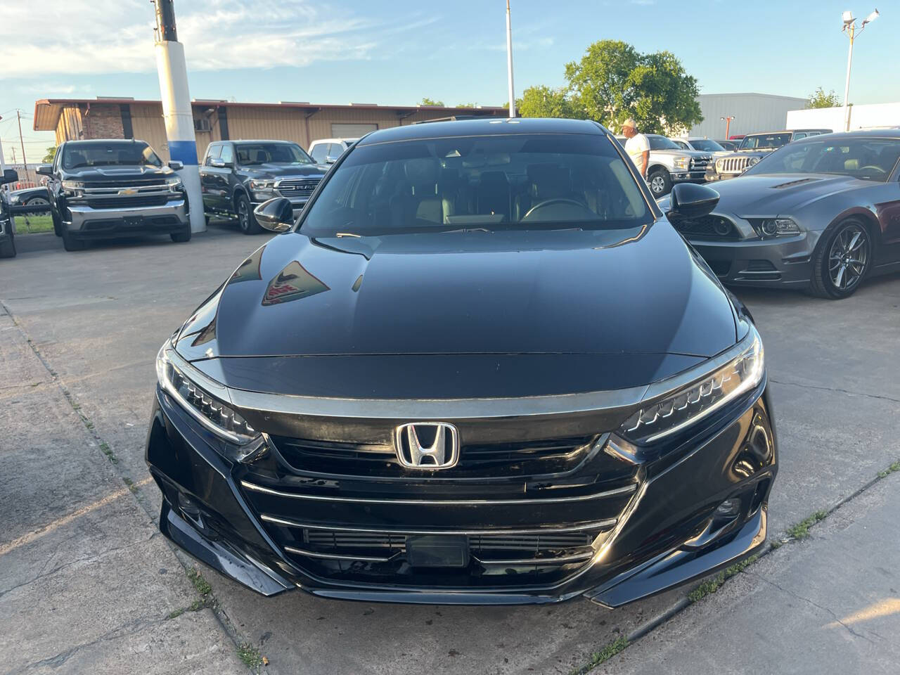 Vehicle image 2 of 20