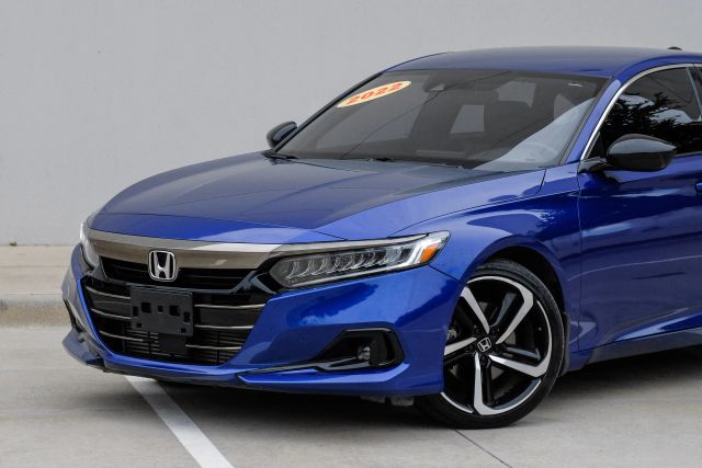 2022 Honda Accord Sport Image 3 of 61