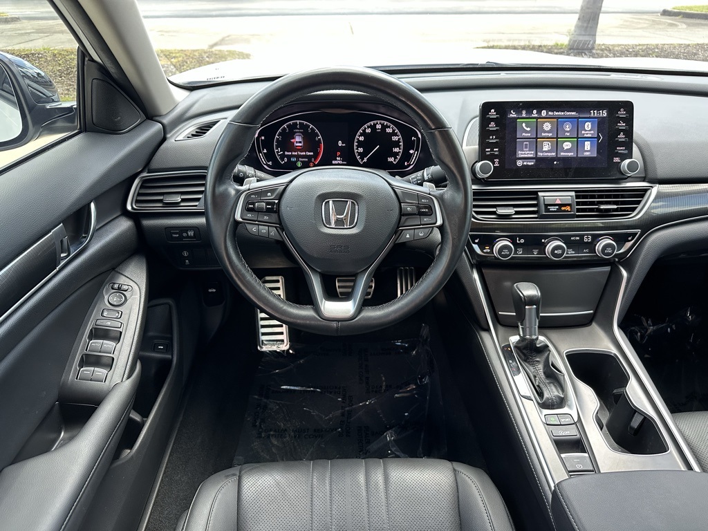 Vehicle image 12 of 32