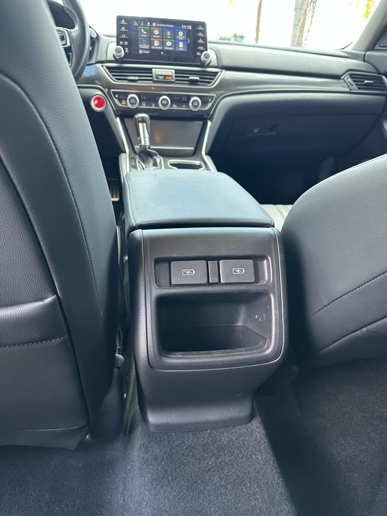 Vehicle image 32 of 32