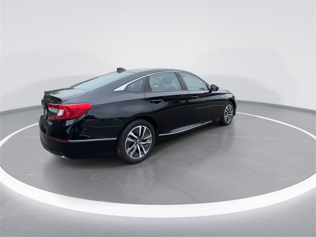 Vehicle image 7 of 24