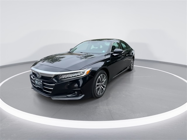 Vehicle image 2 of 24