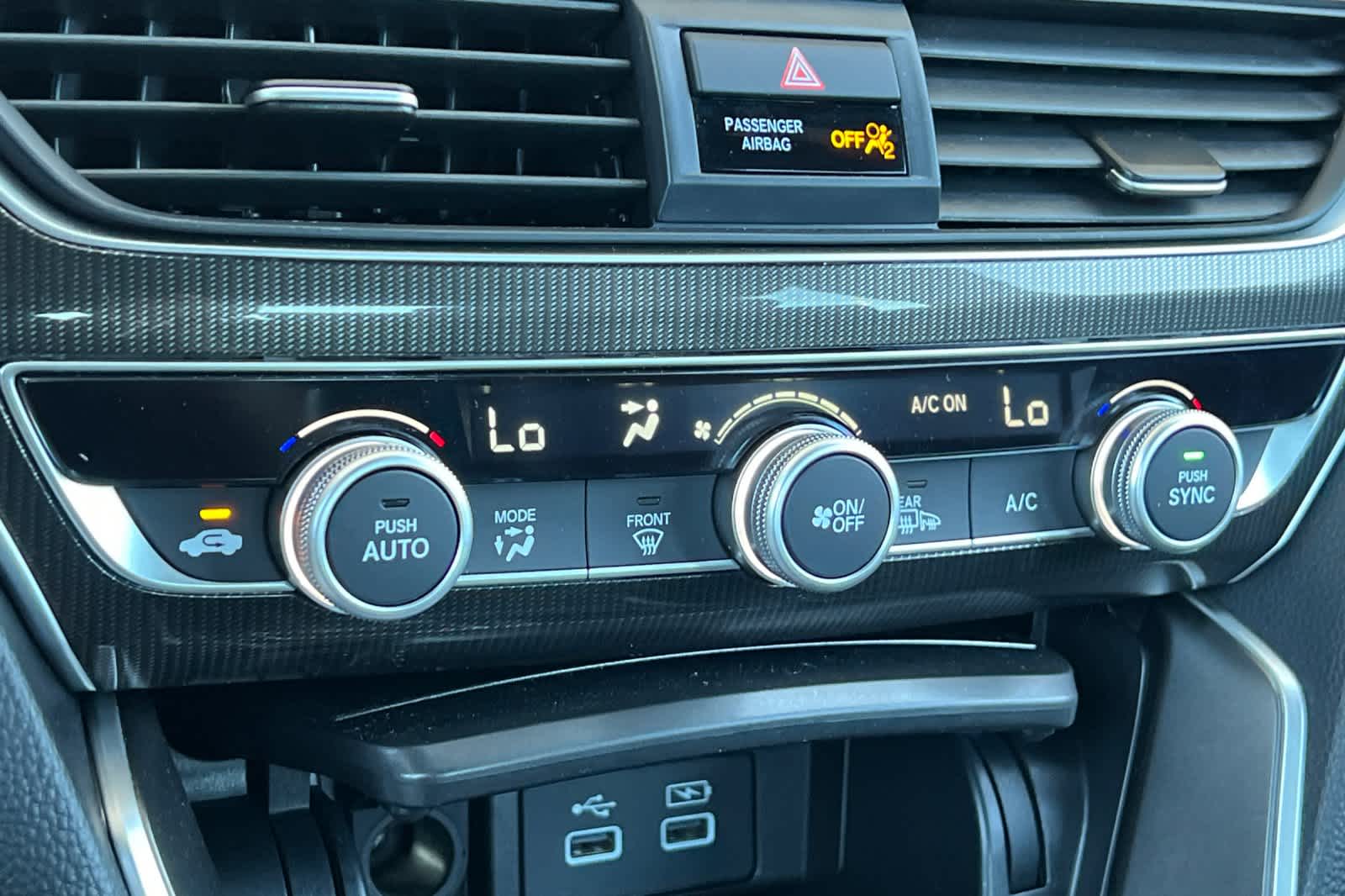 Vehicle image 23 of 29