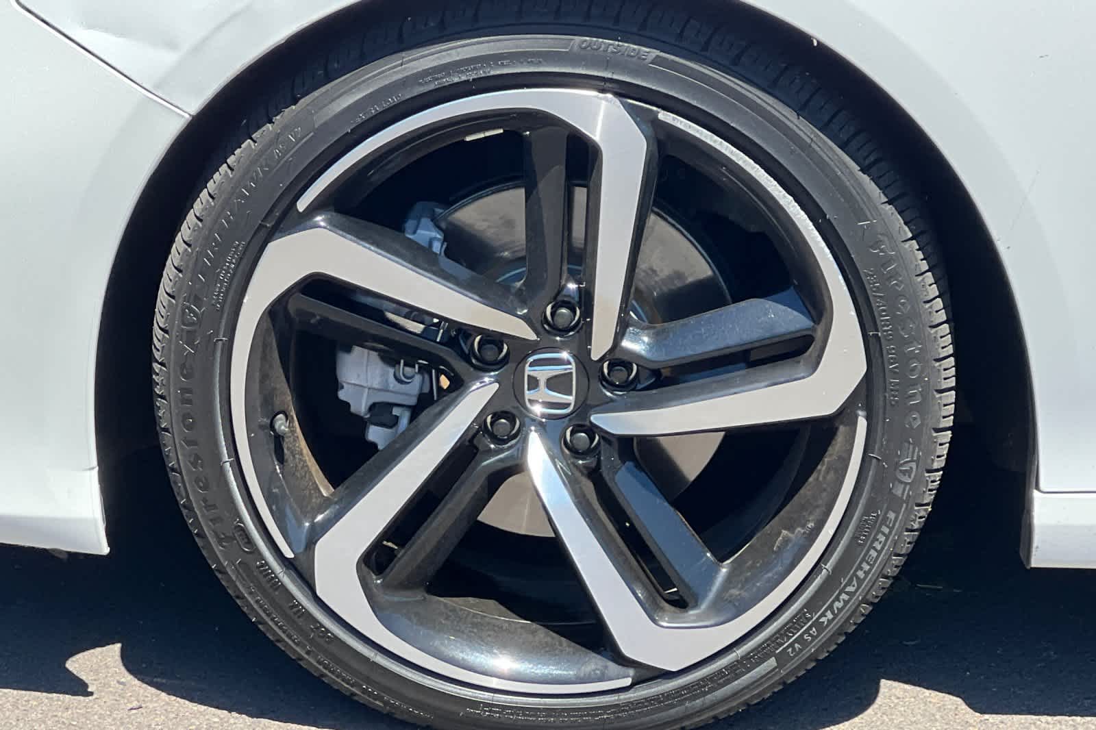 Vehicle image 10 of 29