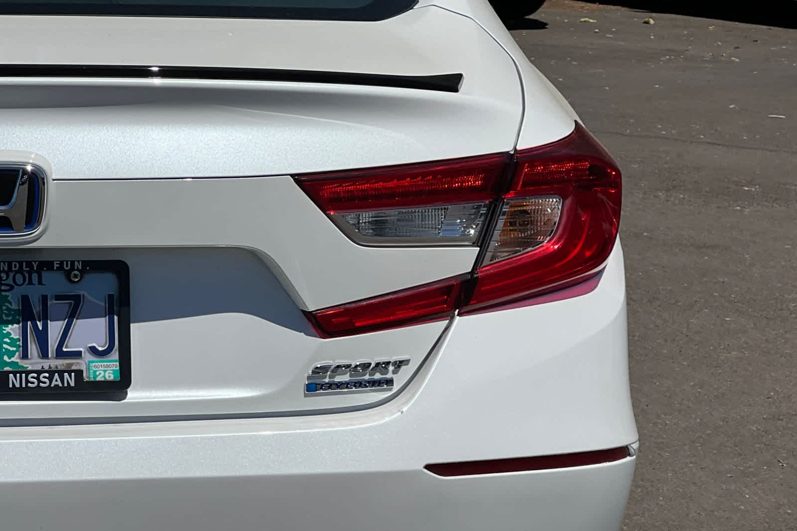 Vehicle image 27 of 29
