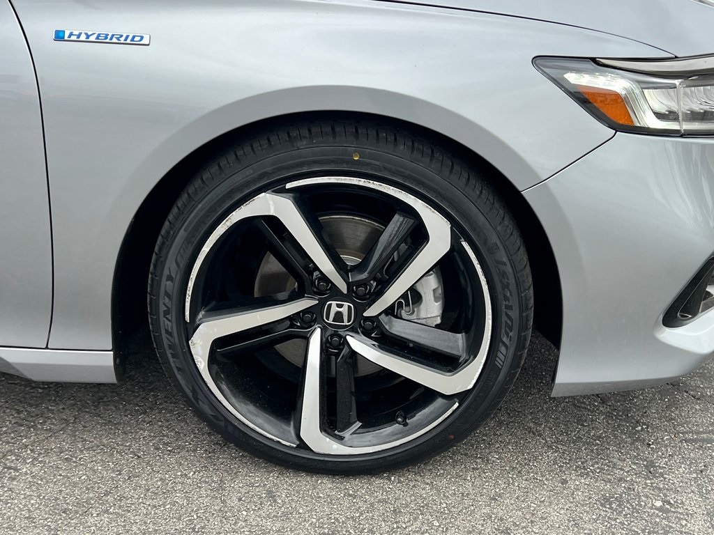 Vehicle image 10 of 29