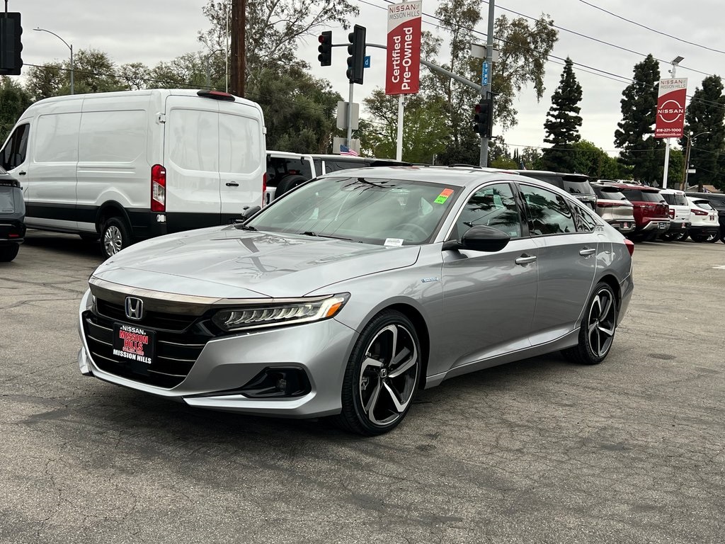 Vehicle image 2 of 29