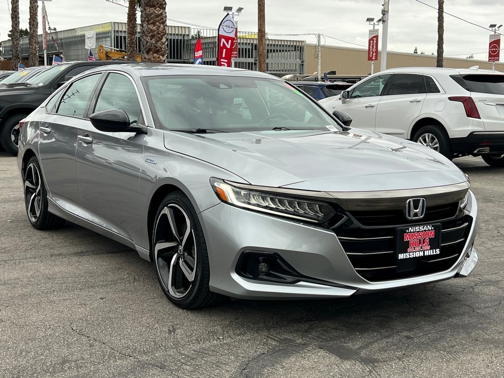 Vehicle image 4 of 29