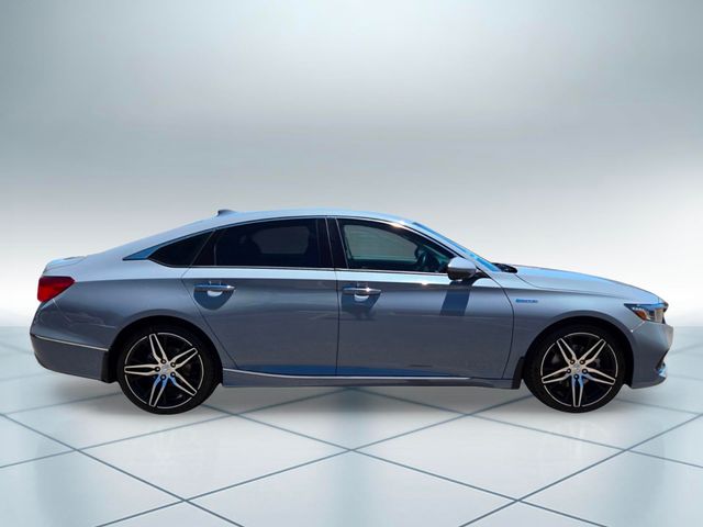 2022 Honda Accord Hybrid Touring Image 3 of 36