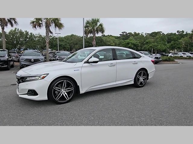 2022 Honda Accord Hybrid Touring Image 3 of 36