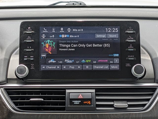 Vehicle image 22 of 36