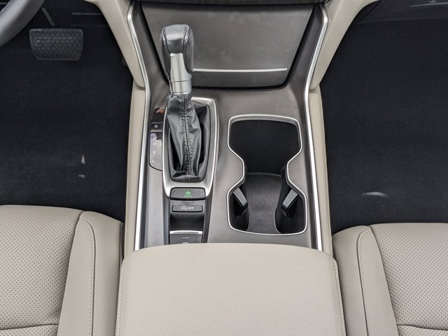 Vehicle image 23 of 36
