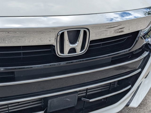 Vehicle image 14 of 36