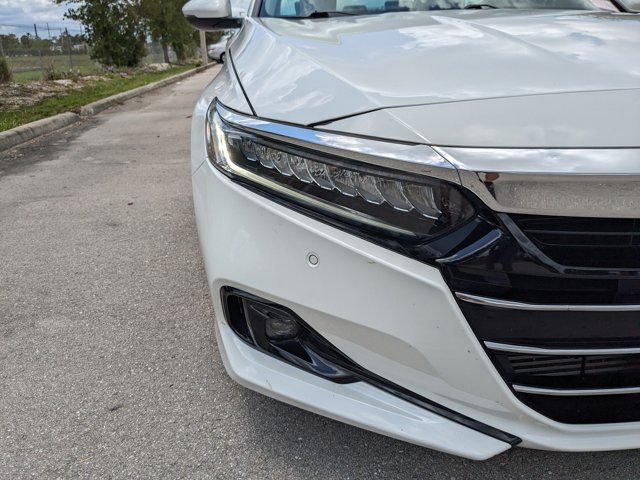 Vehicle image 15 of 36
