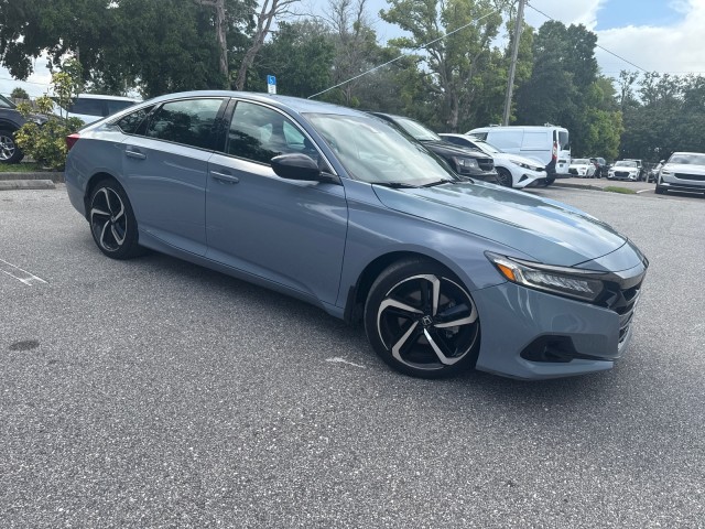 Vehicle image 7 of 33