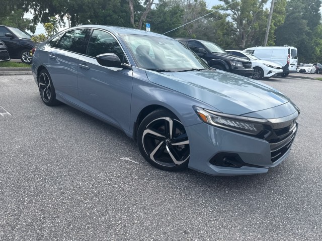 Vehicle image 5 of 33
