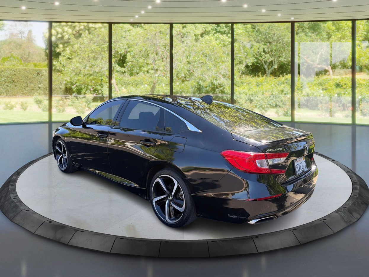 2022 Honda Accord Sport Image 1 of 27