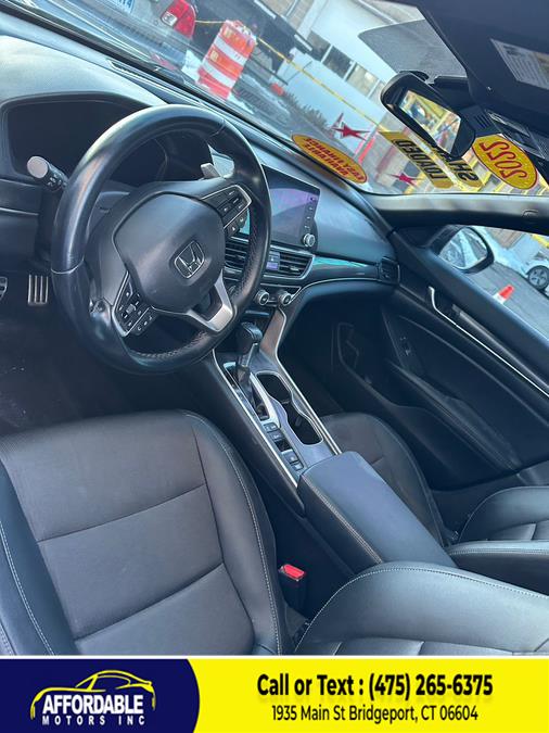 Vehicle image 7 of 7