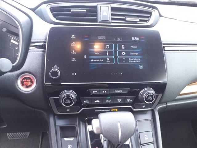 Vehicle image 17 of 21