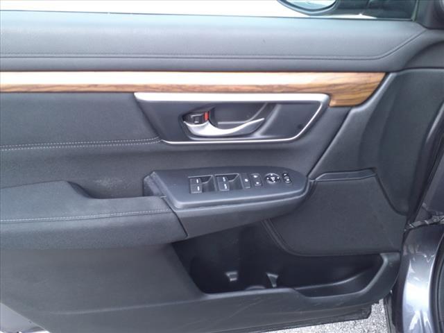 Vehicle image 9 of 21