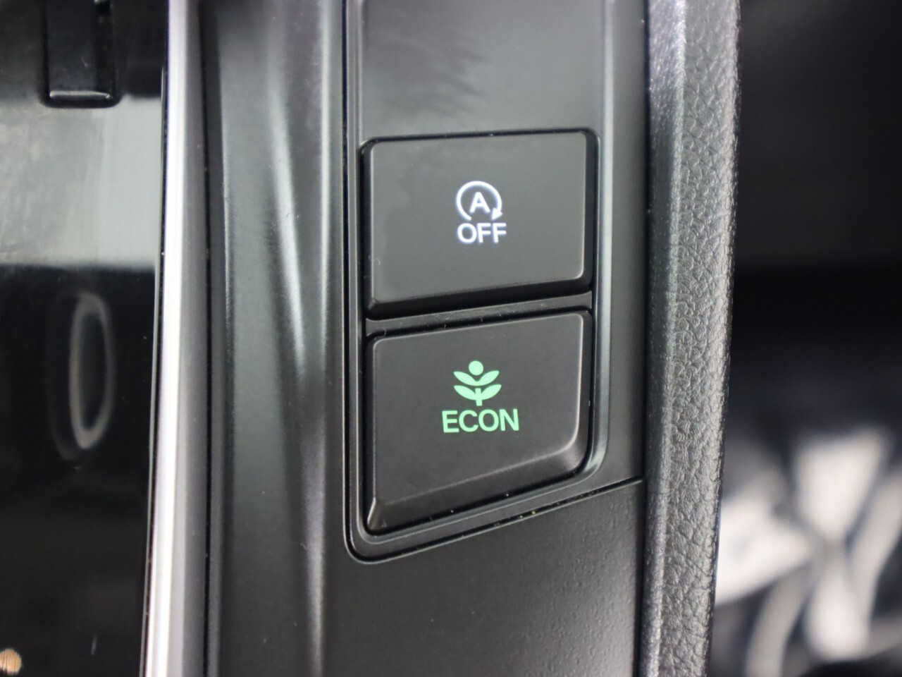 Vehicle image 24 of 49