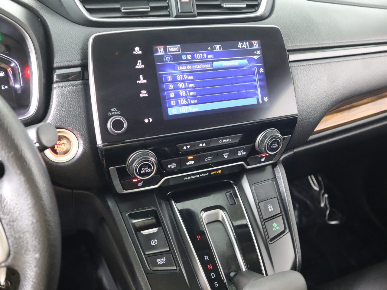 Vehicle image 14 of 49