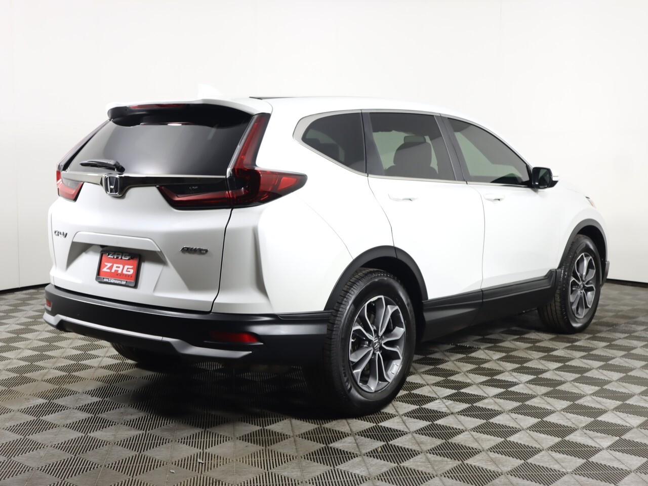 Vehicle image 4 of 49