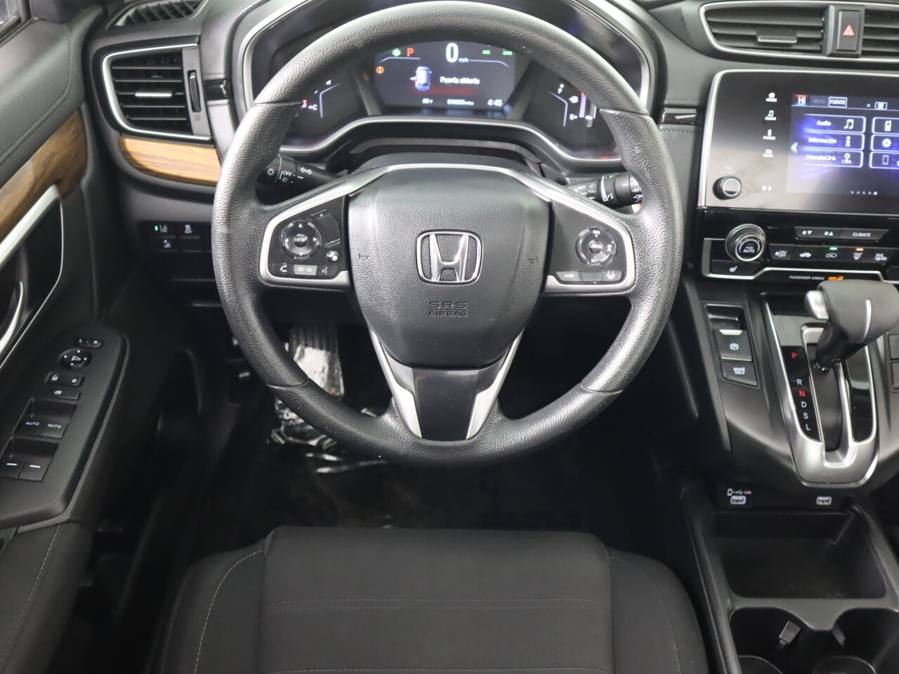 Vehicle image 31 of 49
