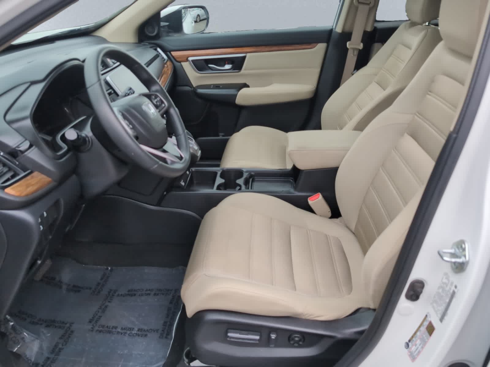 Vehicle image 9 of 26