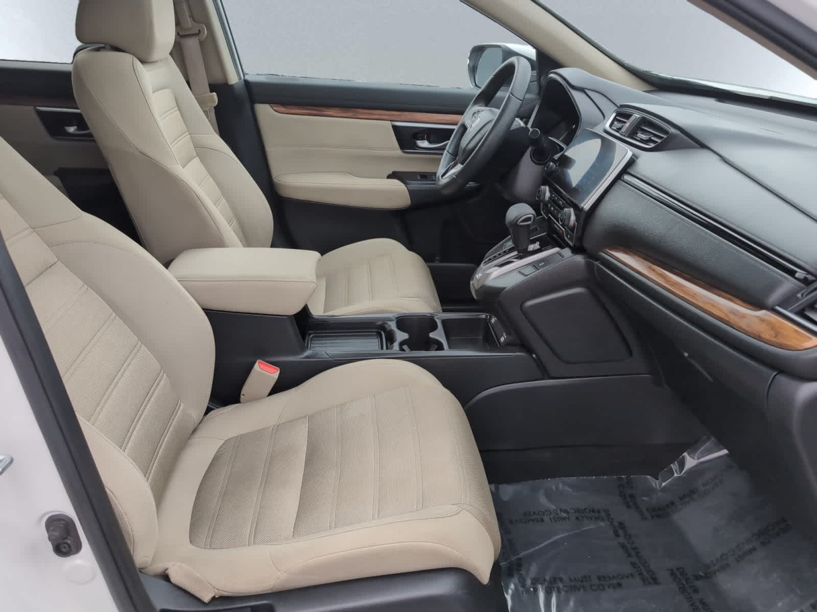 Vehicle image 21 of 26