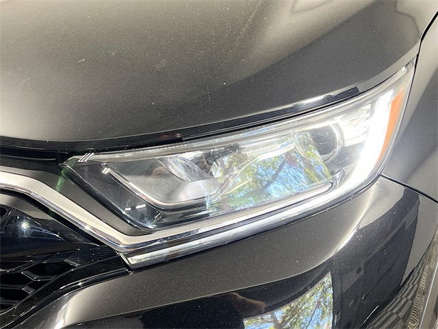 Vehicle image 9 of 32