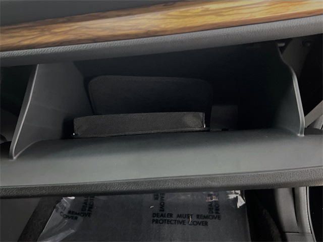 Vehicle image 31 of 32