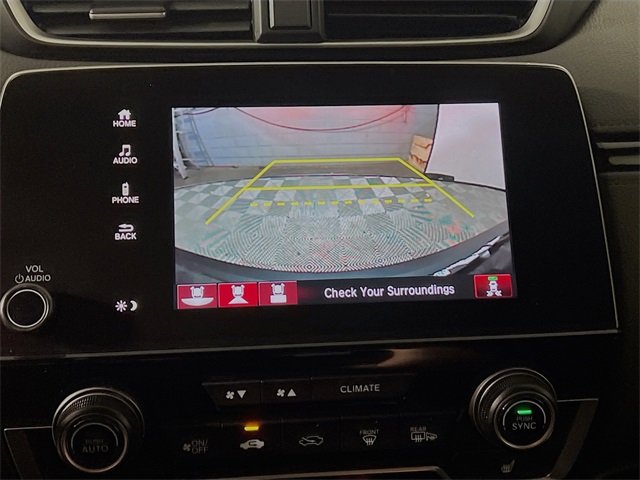 Vehicle image 24 of 32