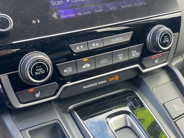 Vehicle image 14 of 28