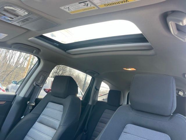 Vehicle image 9 of 28