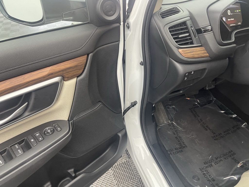 Vehicle image 11 of 35