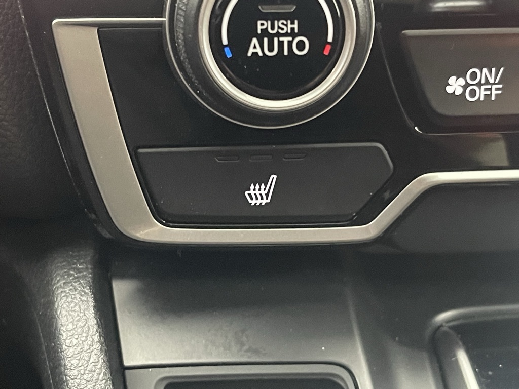 Vehicle image 28 of 35