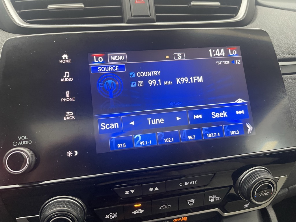 Vehicle image 23 of 35