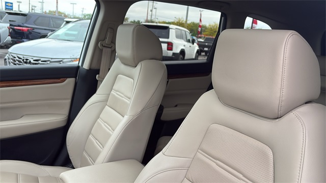 Vehicle image 18 of 34