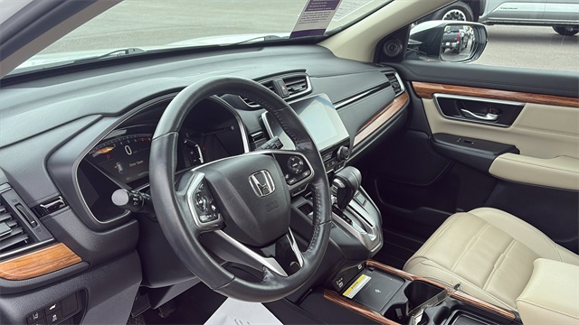 Vehicle image 9 of 34