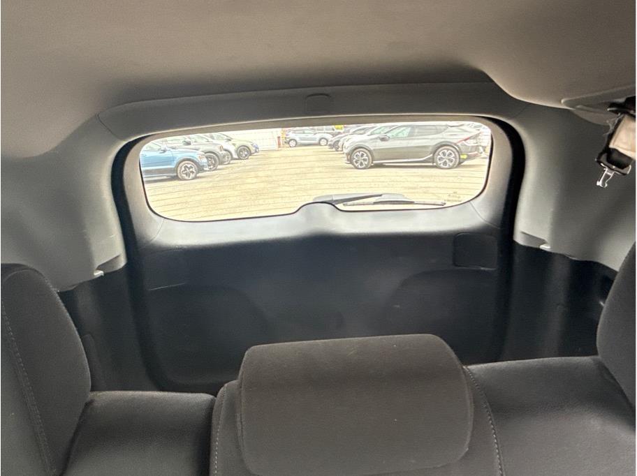 Vehicle image 20 of 31