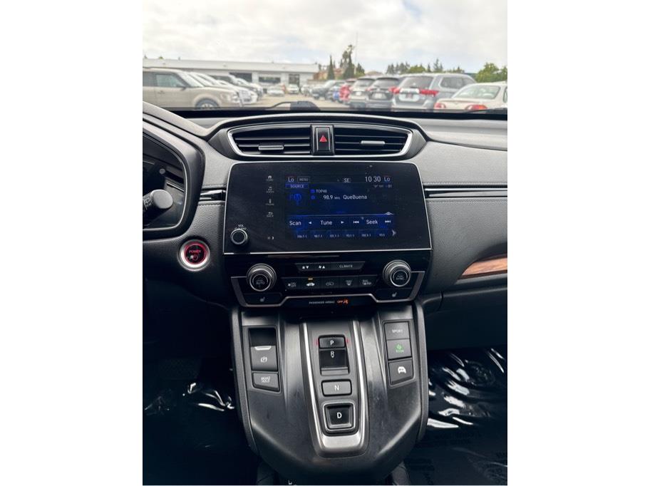 Vehicle image 13 of 31