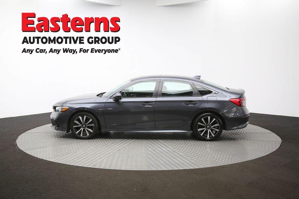 Vehicle image 35 of 62