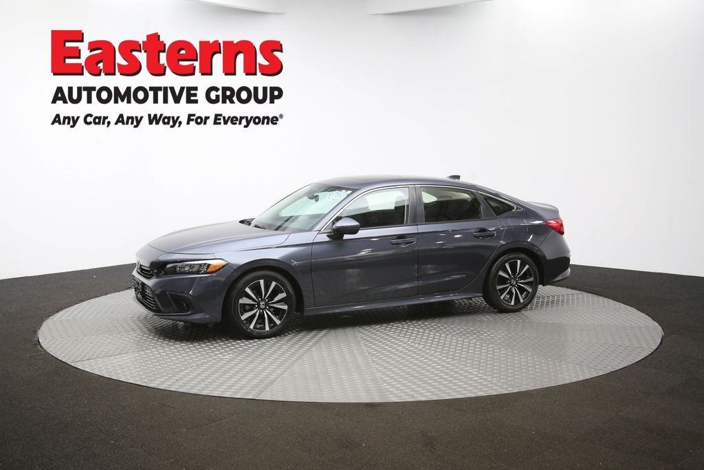 Vehicle image 2 of 61