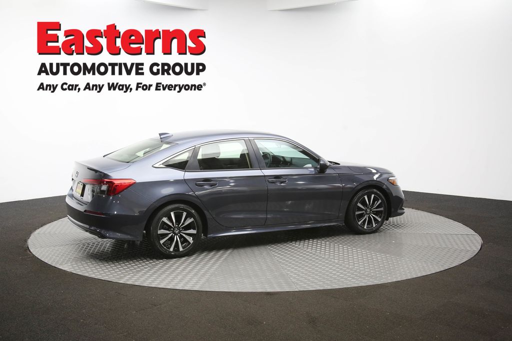 Vehicle image 20 of 61