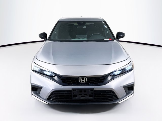 Vehicle image 2 of 33